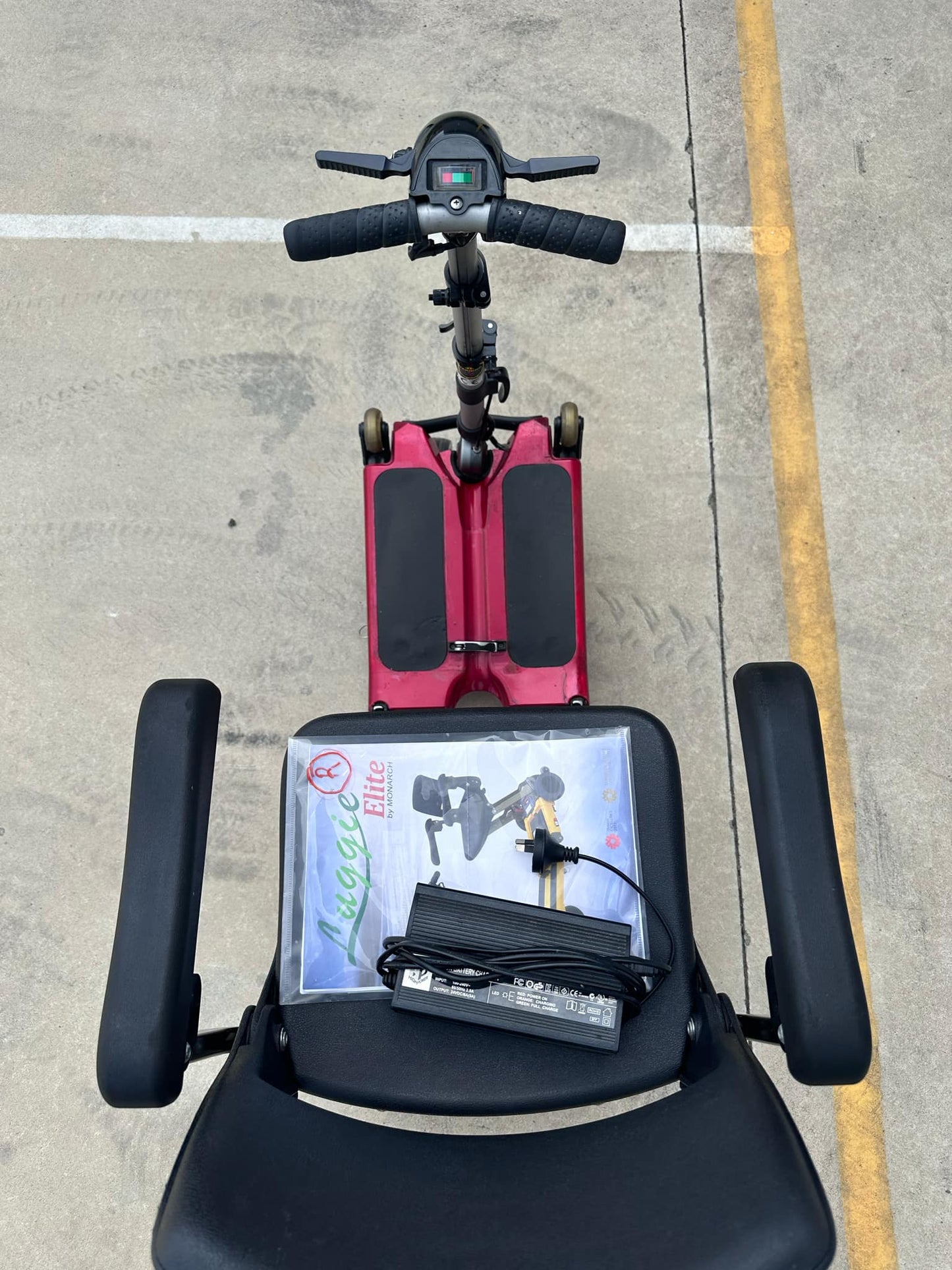 Preowned - (Airline Approved) Luggie Elite, Small Portable Size Mobility Scooter - Including 3 Month Warranty (145kg Safe Load)