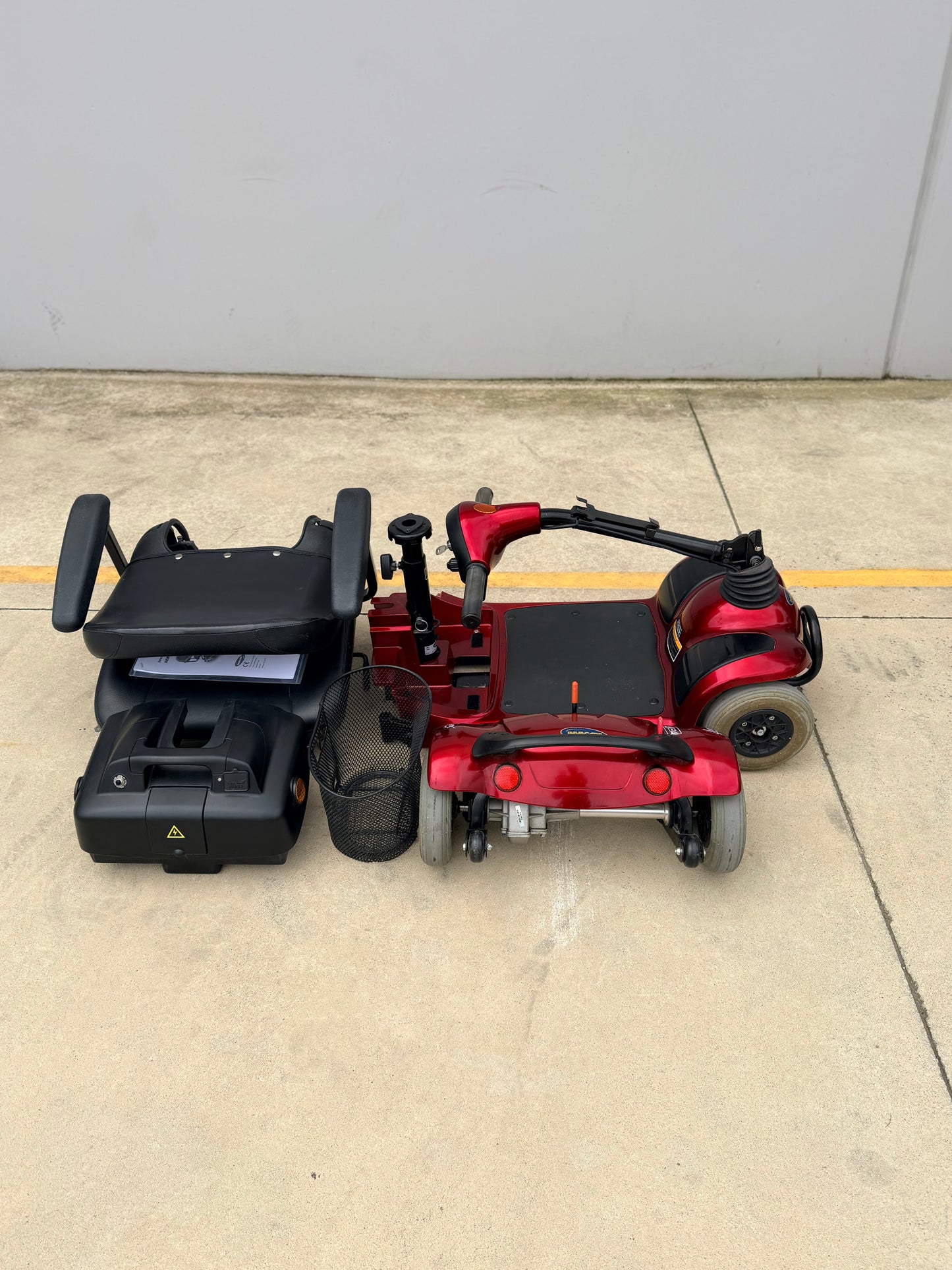 Preowned - Invacare Lynx, Small Portable Size Mobility Scooter - Including 3 Month Warranty (136kg Safe Load)