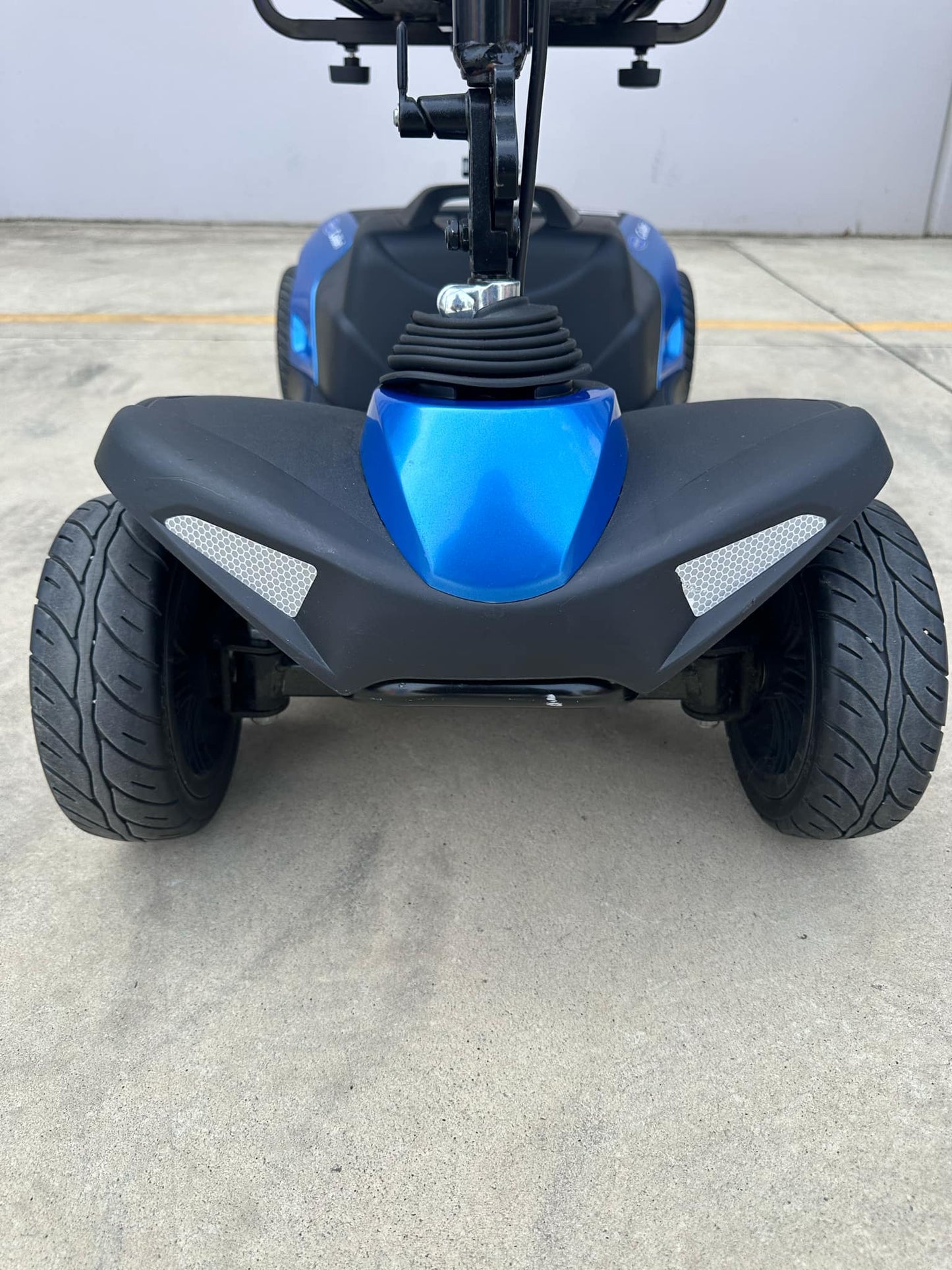 Preowned - Invacare Colibri, Small Portable Size Mobility Scooter - Including 3 Month Warranty (136kg Safe Load)