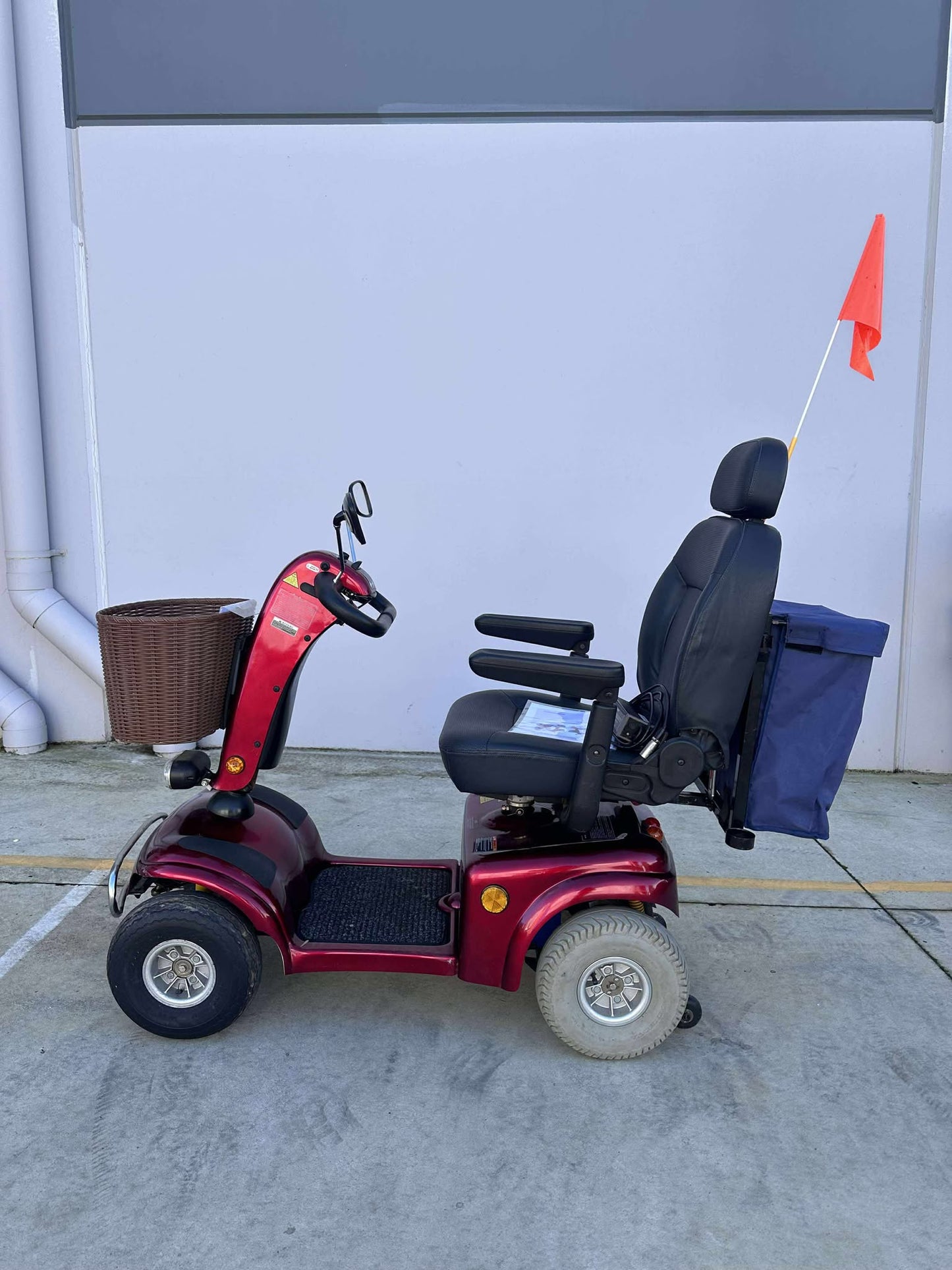 Preowned - Shoprider Te9, Large Size Mobility Scooter - Including 3 Month Warranty (159kg Safe Load)