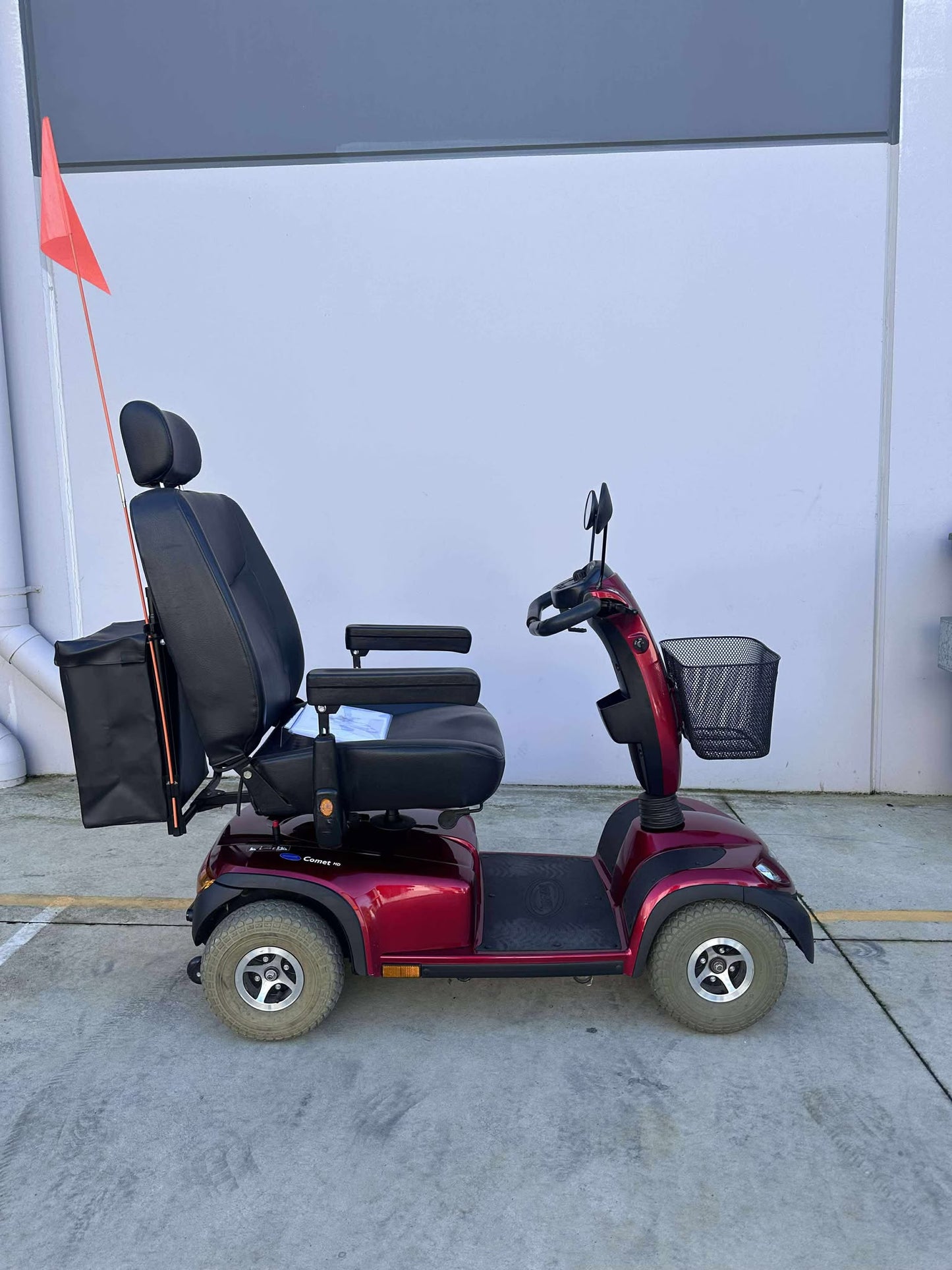 Preowned - 220kg User- Invacare Comet HD, Large Bariatric Mobility Scooter - Including 3 Month Warranty (220kg Safe Load)