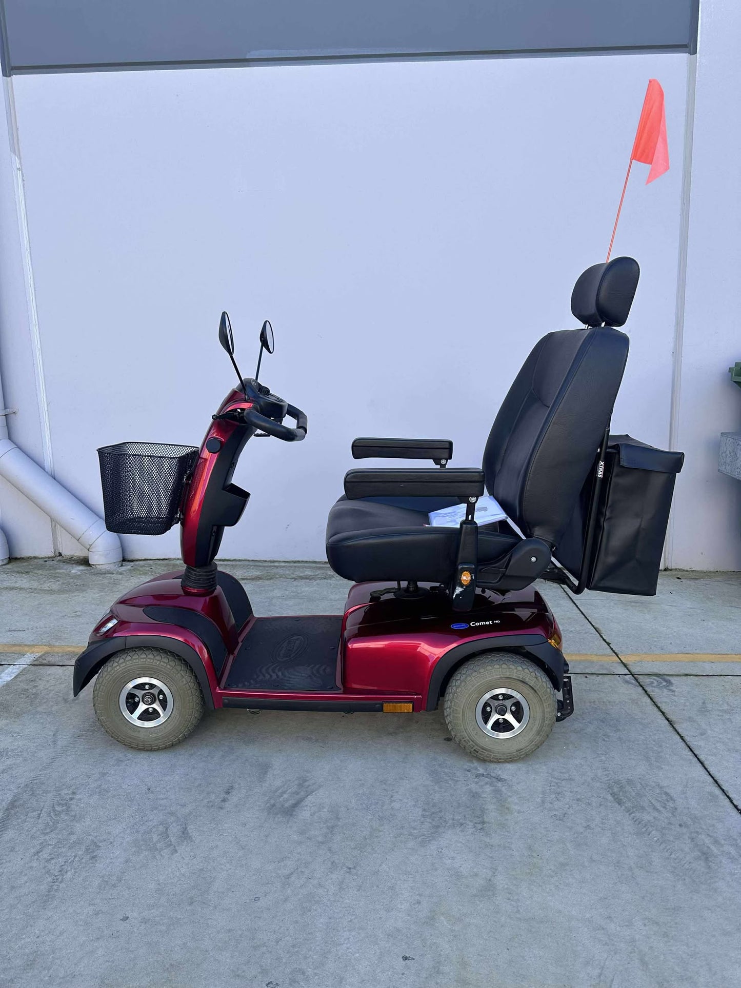 Preowned - 220kg User- Invacare Comet HD, Large Bariatric Mobility Scooter - Including 3 Month Warranty (220kg Safe Load)