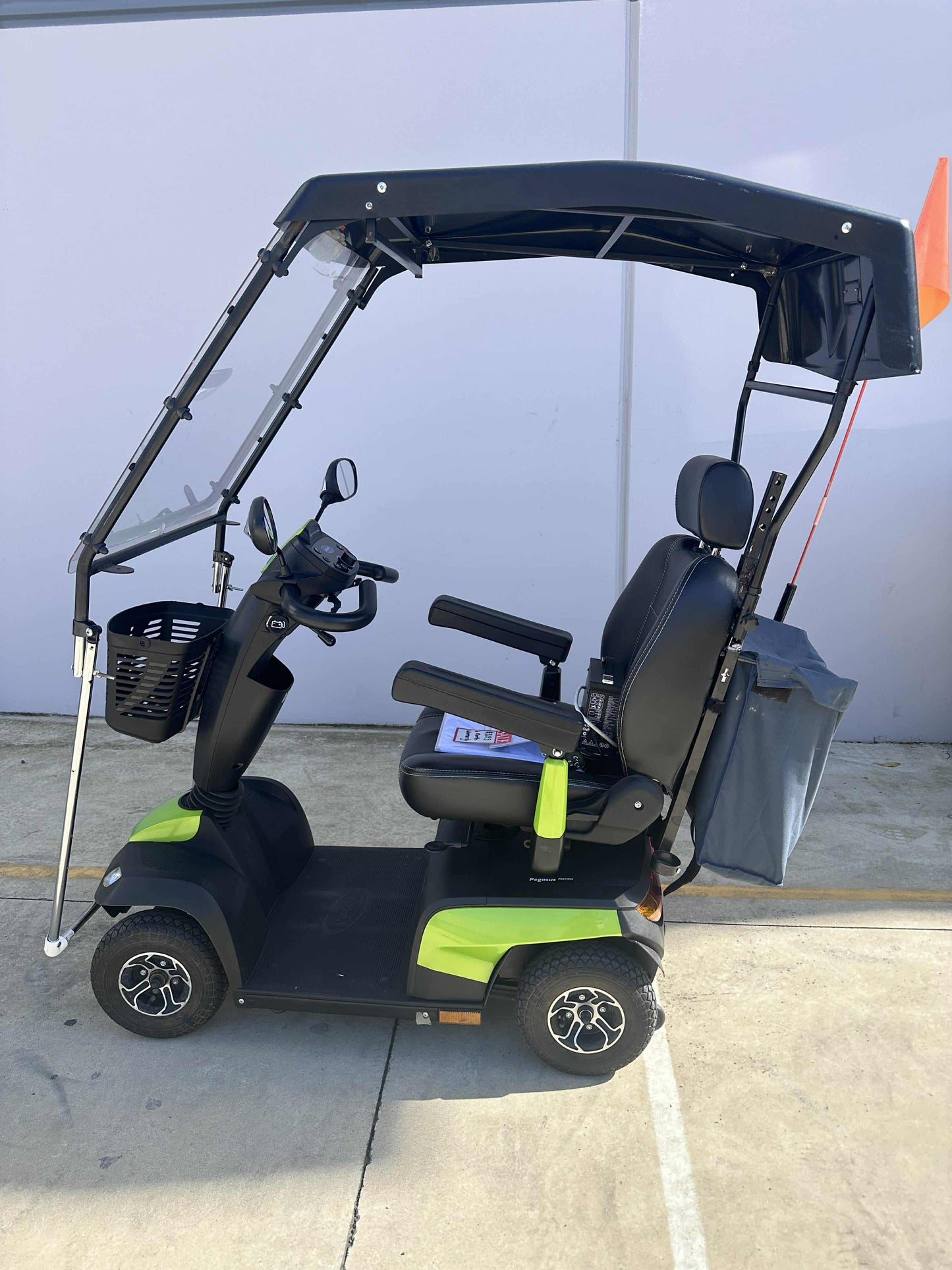 Preowned - Invacare Pegasus Metro, Large Size Mobility Scooter - Including 3 Month Warranty (136kg Safe Load)