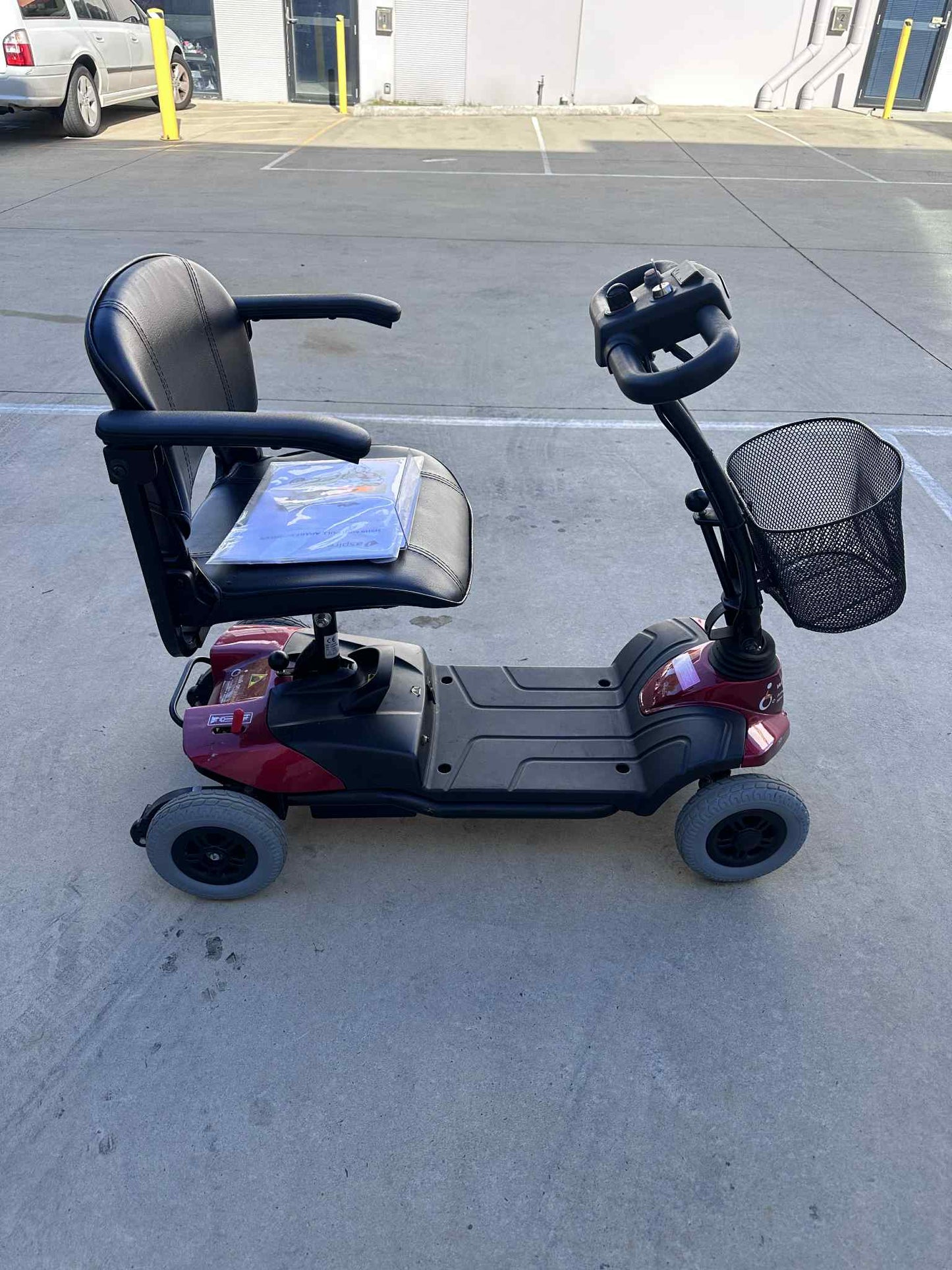 Preowned -Aspire HS118 , Small Portable Size Mobility Scooter - Including 3 Month Warranty (136kg Safe Load)