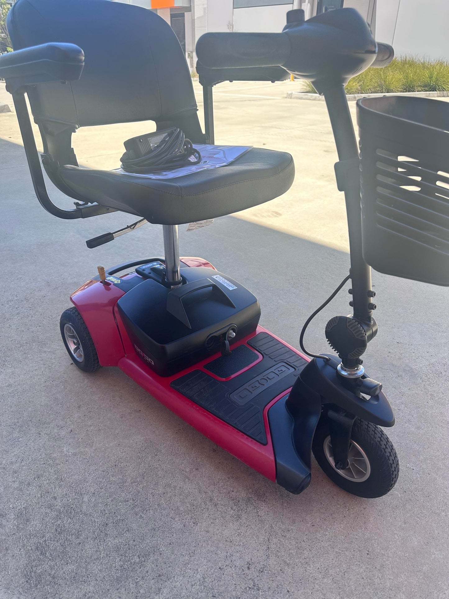 Preowned - Pride Gogo Ultra X, Small Portable Size Mobility Scooter - Including 3 Month Warranty (136kg Safe Load)