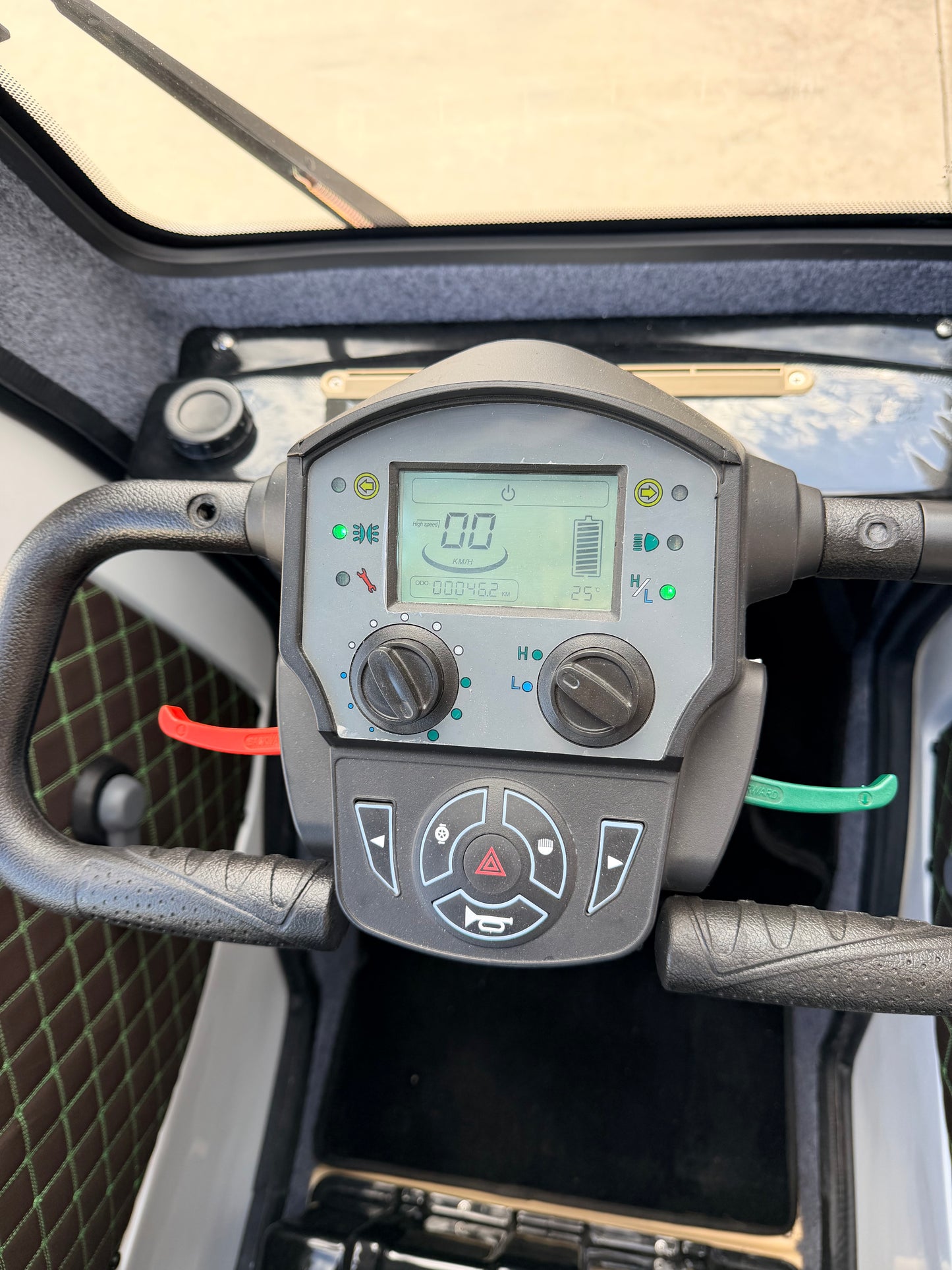 As New (45km)- Wombat X8 Mobility Scooter - Including 12 Month Warranty (150kg Safe Load)