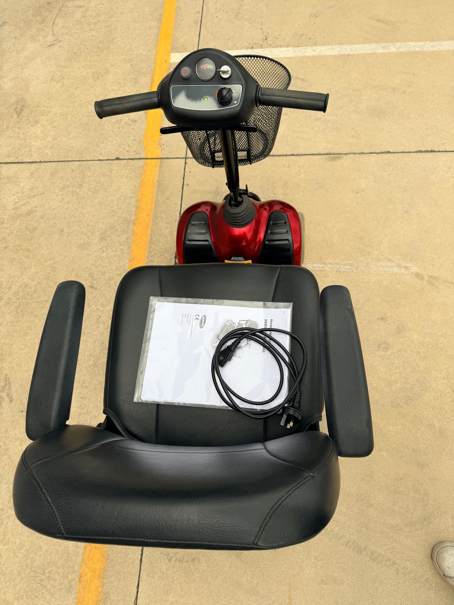 Preowned - Invacare Lynx, Small Portable Size Mobility Scooter - Including 3 Month Warranty (136kg Safe Load)
