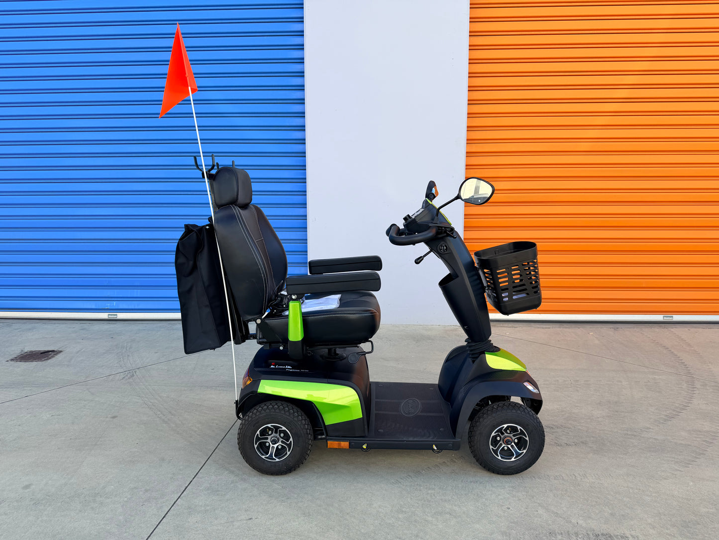 Preowned - 2025 Low Kms, Invacare Pegasus Metro, Large Size Mobility Scooter - Including 12 Month Warranty (136kg Safe Load)