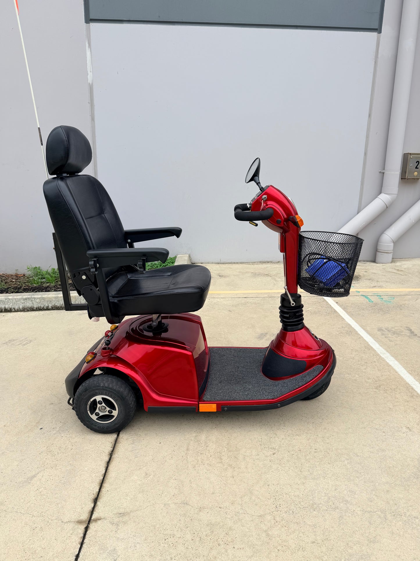 Preowned - Pride Pathrider, Mid-Size Mobility Scooter - Including 3 Month Warranty (136kg Safe Load)