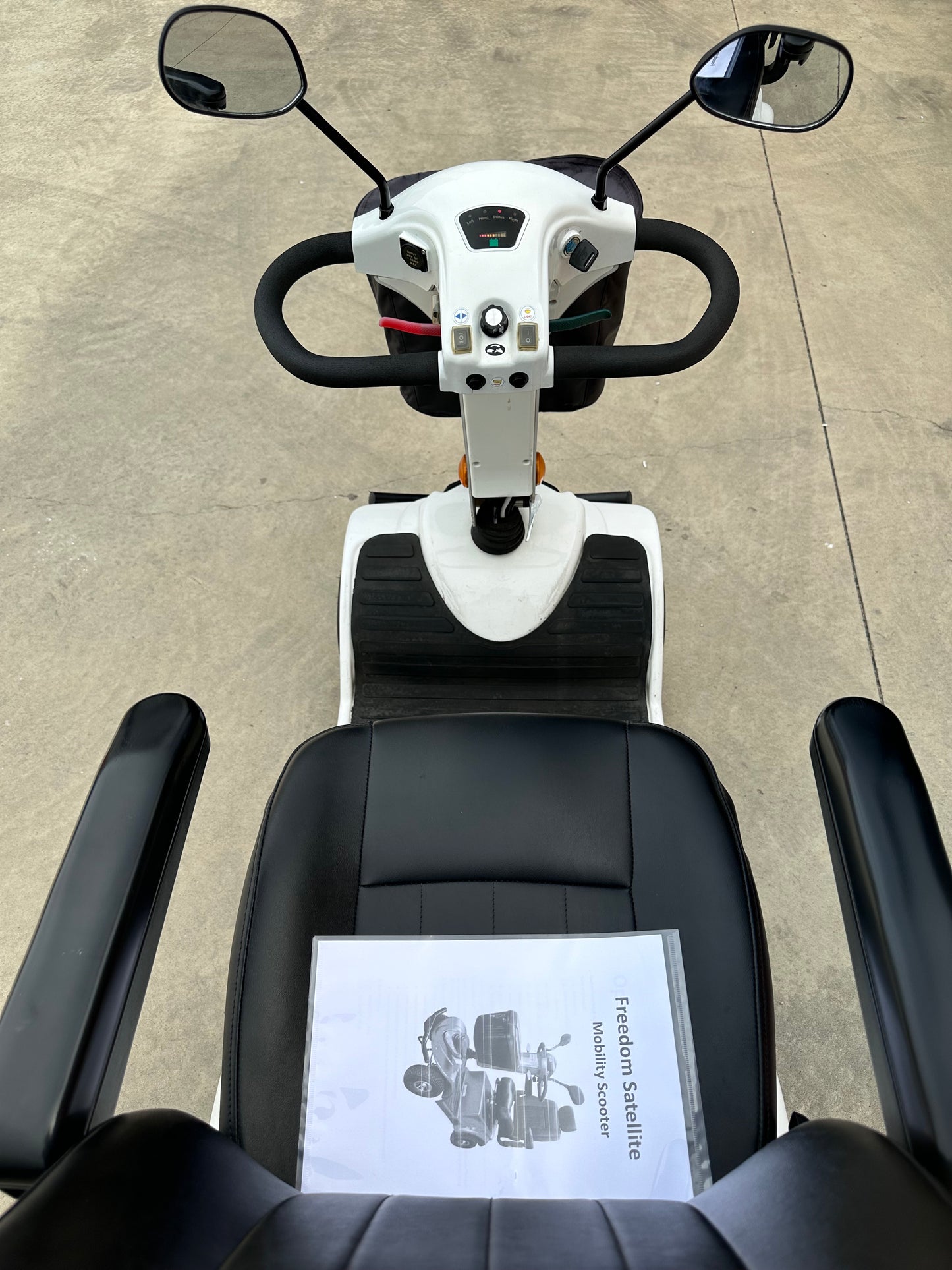 Preowned - Freedom Satellite, Large-Size Mobility Scooter - Including 3 Month Warranty (140kg Safe Load)